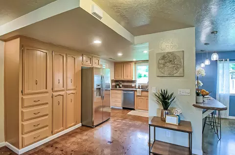 7194 Granada Dr, Redding, CA 96002 photo 14