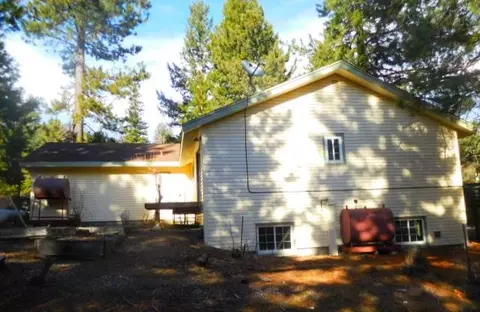 2026 Deetz Rd, Mount Shasta, CA 96067 photo 2
