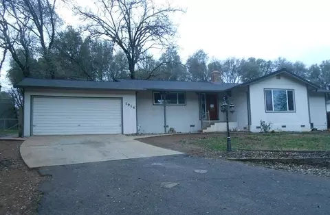 1914 Canyon Rd, Redding, CA 96001 photo 2