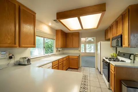 6560 Creekside St, Redding, CA 96001 photo 7