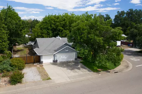 6560 Creekside St, Redding, CA 96001 photo 1