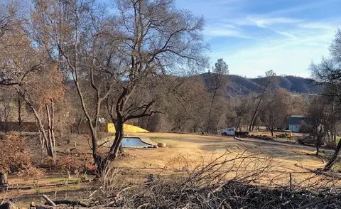 10179 Sandy Ln, Redding, CA 96001 photo 3