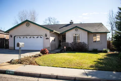 891 Country Oak Dr, Redding, CA 96003 photo 5