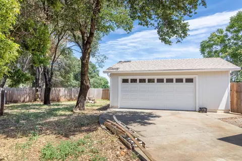 1641 Bechelli Ln, Redding, CA 96002 photo 3