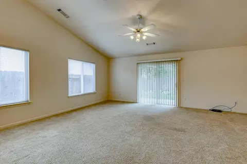 198 Mammoth, Redding, CA 96003 photo 4