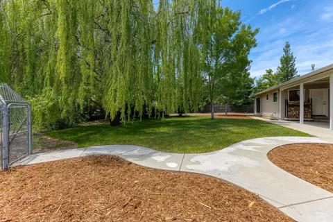 19337 Hollow Ln, Redding, CA 96003 photo 27