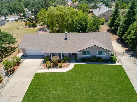 19337 Hollow Ln, Redding, CA 96003 photo 3