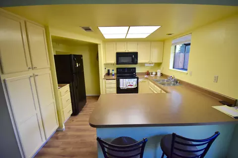 867 Chamise Way, Redding, CA 96002 photo 5
