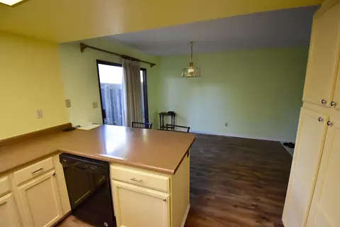 867 Chamise Way, Redding, CA 96002 photo 7
