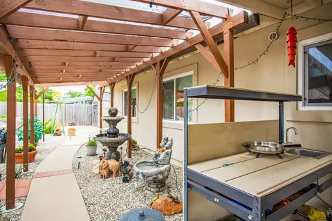 219 Woodhill Dr, Redding, CA 96003 photo 25