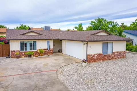 219 Woodhill Dr, Redding, CA 96003 photo 1