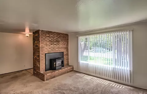 5718 Mountain View Dr, Redding, CA 96003 photo 4