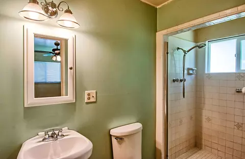 5718 Mountain View Dr, Redding, CA 96003 photo 18