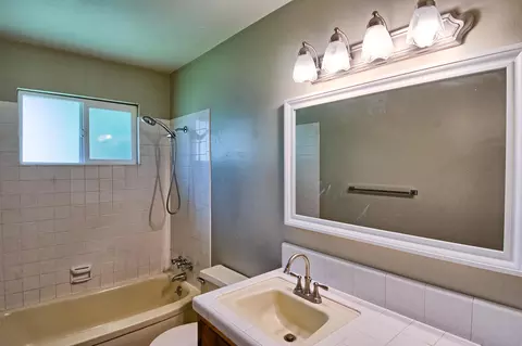 5718 Mountain View Dr, Redding, CA 96003 photo 19