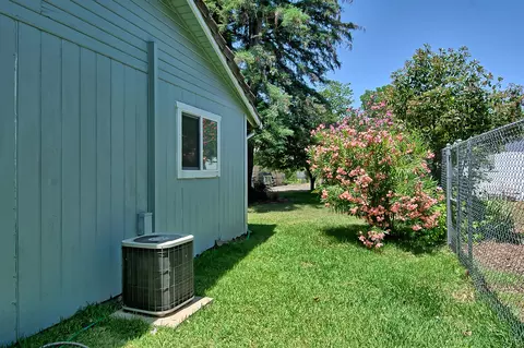 5718 Mountain View Dr, Redding, CA 96003 photo 20