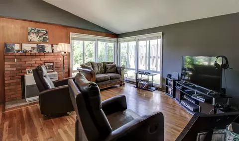 1516 Riviera Dr, Redding, CA 96001 photo 3