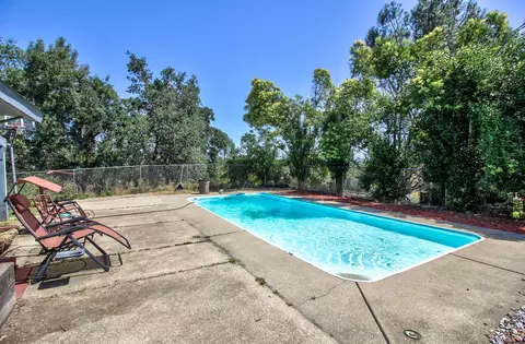 1516 Riviera Dr, Redding, CA 96001 photo 12