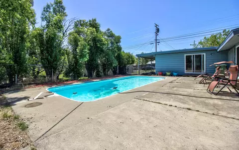 1516 Riviera Dr, Redding, CA 96001 photo 13