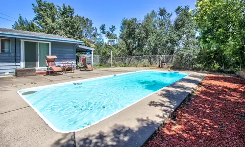 1516 Riviera Dr, Redding, CA 96001 photo 15