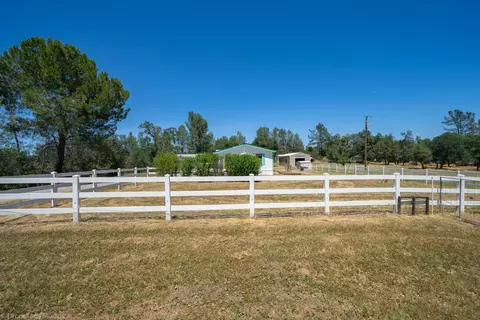 21344 Faith Ave, Redding, CA 96003 photo 34