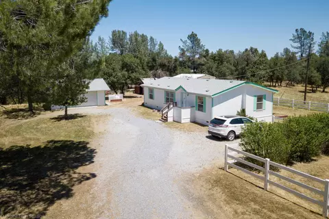 21344 Faith Ave, Redding, CA 96003 photo 1