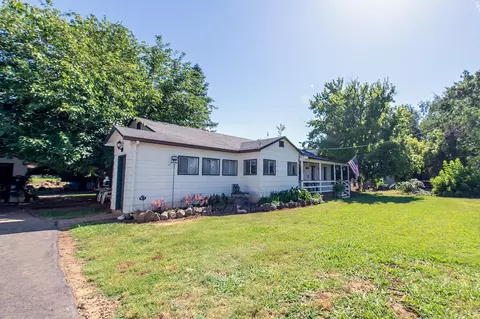 7354 Pacheco School Rd, Redding, CA 96002 photo 4