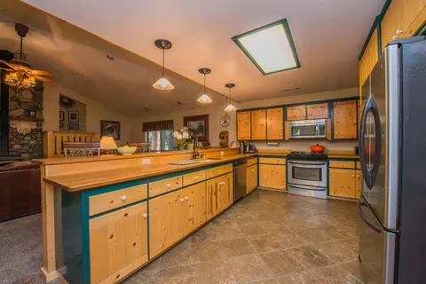 200 Coffee Creek Rd, Coffee Creek, CA 96091 photo 9