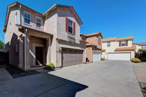 2380 Shining Star Way, Redding, CA 96003 photo 2