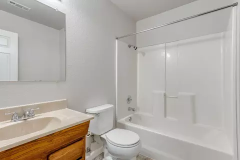 1779 Willis St, Redding, CA 96001 photo 11