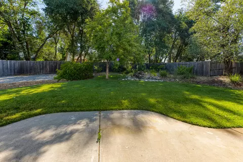 3461 Meridian Dr, Redding, CA 96002 photo 23