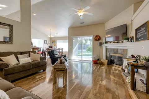3461 Meridian Dr, Redding, CA 96002 photo 4