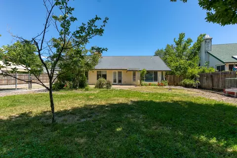 5750 Constitution Way, Redding, CA 96003 photo 20