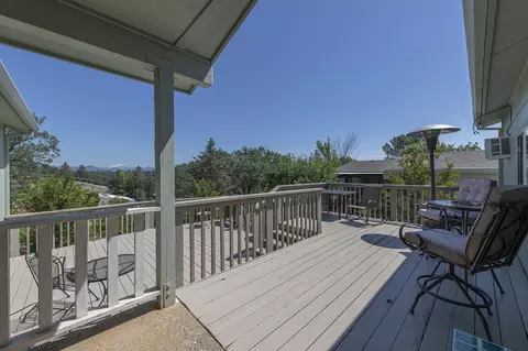 1136 Brokeoff Walk, Redding, CA 96003 photo 10