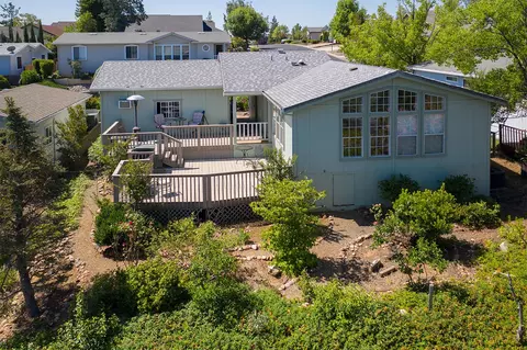 1136 Brokeoff Walk, Redding, CA 96003 photo 5