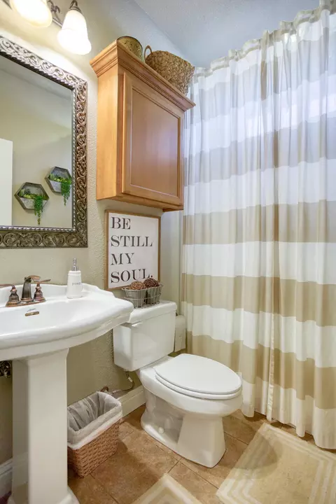 2937 Nicolet Ln, Redding, CA 96001 photo 12