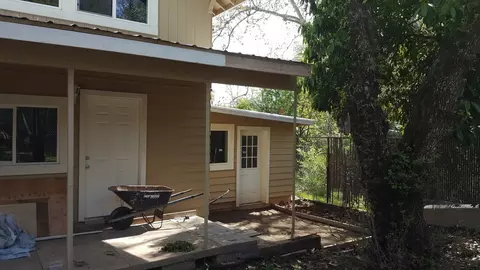 1426 Olive Ave, Redding, CA 96001 photo 2