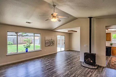 2575 Dewberry Dr, Redding, CA 96003 photo 13