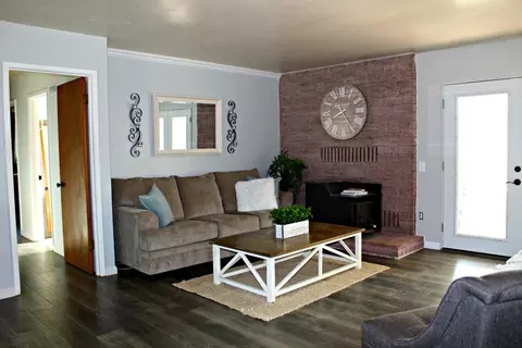 7408 Bridge Ln, Redding, CA 96002 photo 2