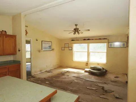 11672 Roberta Way, Bella Vista, CA 96008 photo 5