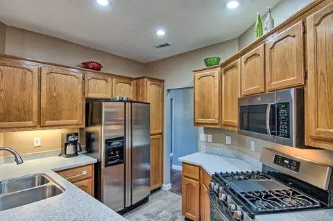 512 Mammoth Path, Redding, CA 96003 photo 13