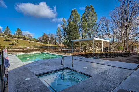 512 Mammoth Path, Redding, CA 96003 photo 38