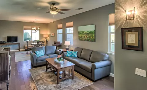 512 Mammoth Path, Redding, CA 96003 photo 5