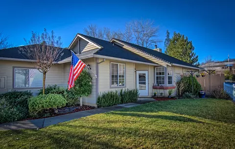 512 Mammoth Path, Redding, CA 96003 photo 2
