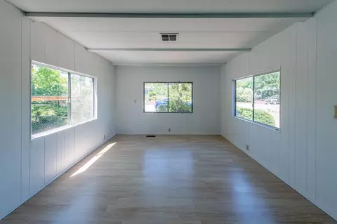 4437 White Riv, Redding, CA 96003 photo 2