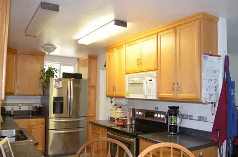 7333 Rector Creek Rd, Igo, CA 96047 photo 3