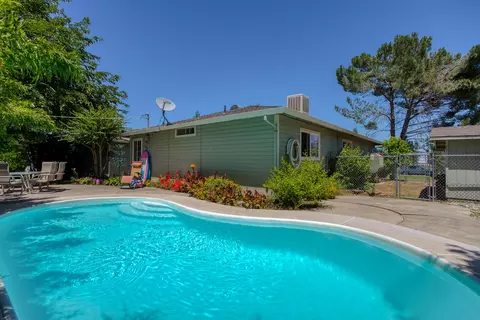 6172 Wee Ln, Anderson, CA 96007 photo 2