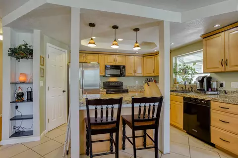 6172 Wee Ln, Anderson, CA 96007 photo 5