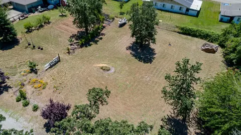 6172 Wee Ln, Anderson, CA 96007 photo 32