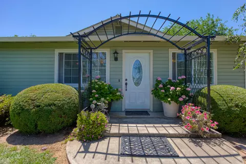 6172 Wee Ln, Anderson, CA 96007 photo 4