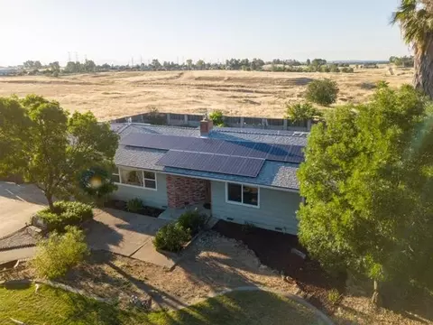 2340 Walbridge St, Red Bluff, CA 96080 photo 3